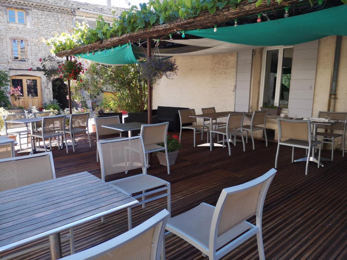 Auberge De L Helvie Chez Coco & Ricou Valvigneres Екстер'єр фото